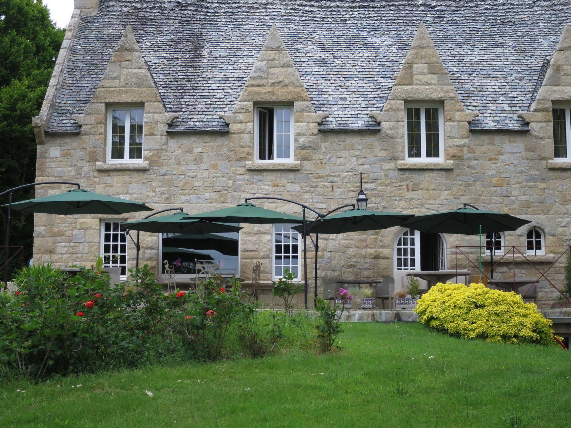 Kerblondel Bed & Breakfast Plouézocʼh Bagian luar foto