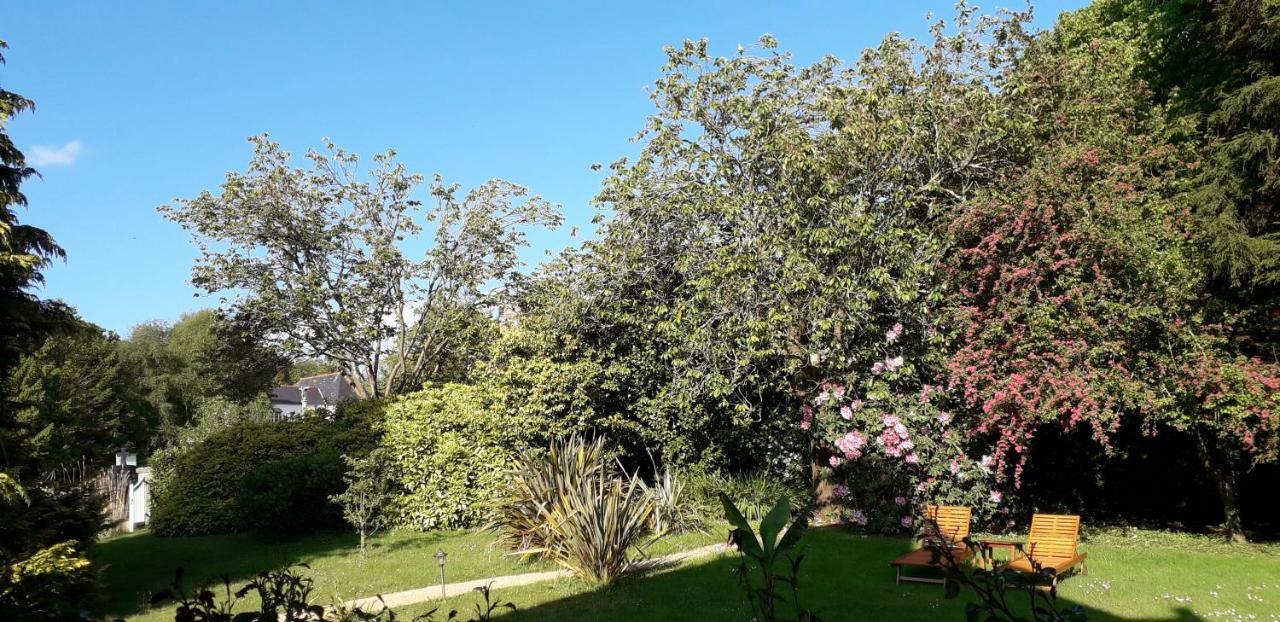 Kerblondel Bed & Breakfast Plouézocʼh Bagian luar foto
