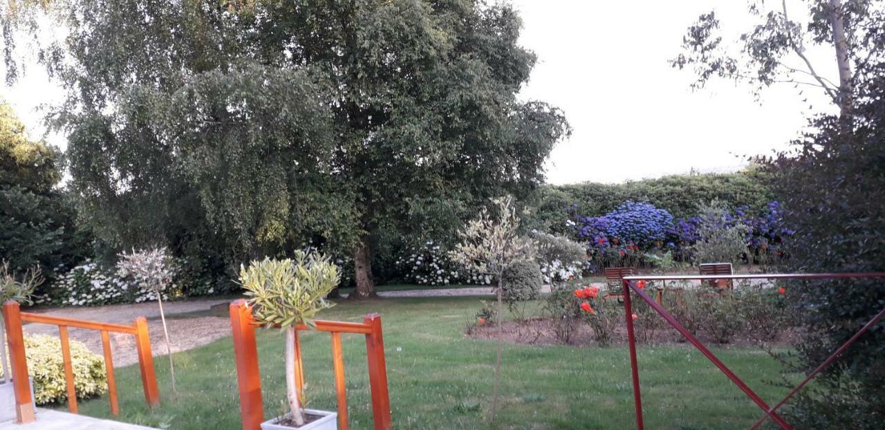 Kerblondel Bed & Breakfast Plouézocʼh Bagian luar foto